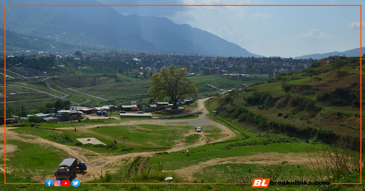 तस्वीरमा चाेभार 'एक्सप्रेस'